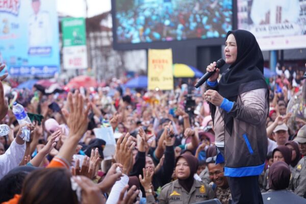 Ribuan Warga Meriahkan Jalan Sehat HUT ke-344 Bandar Lampung, Penjual Cilok Bawa Pulang Mobil Sigra